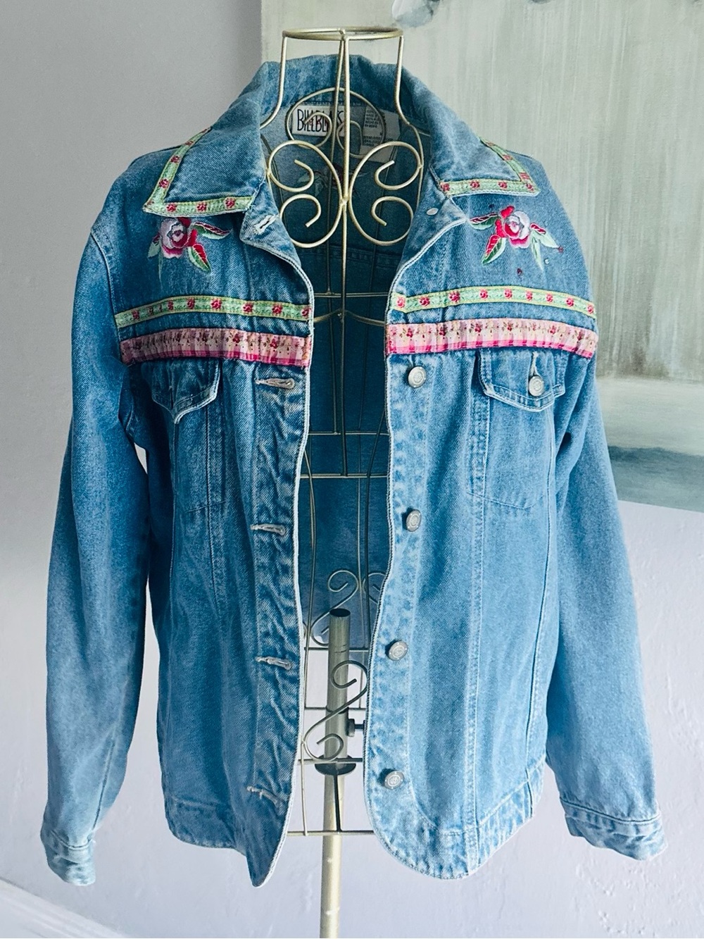 Bill Blass Embroidered Floral Denim Jacket Medium Boho Cottagecore - Picture 3 of 6